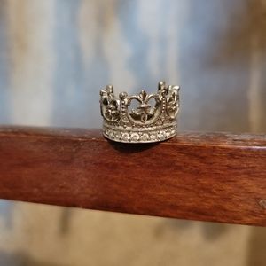 Fleur-de-lis crown ring